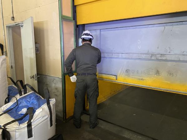 運送会社エレベーターメンテナンス